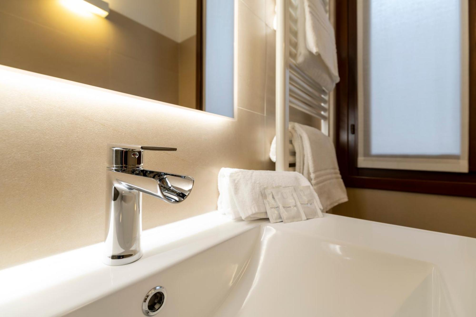 Residence Le Beccarie - Rialto By Wonderful Italy Venice Exterior photo